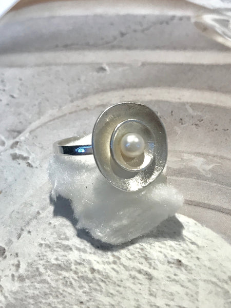 Finsølv Ring med Ferskvandsperle