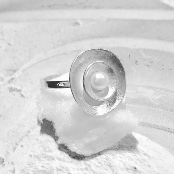 Finsølv Ring med Ferskvandsperle